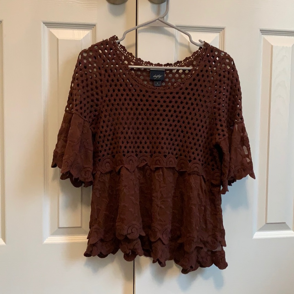Burgundy Daytrip crochet blouse size small